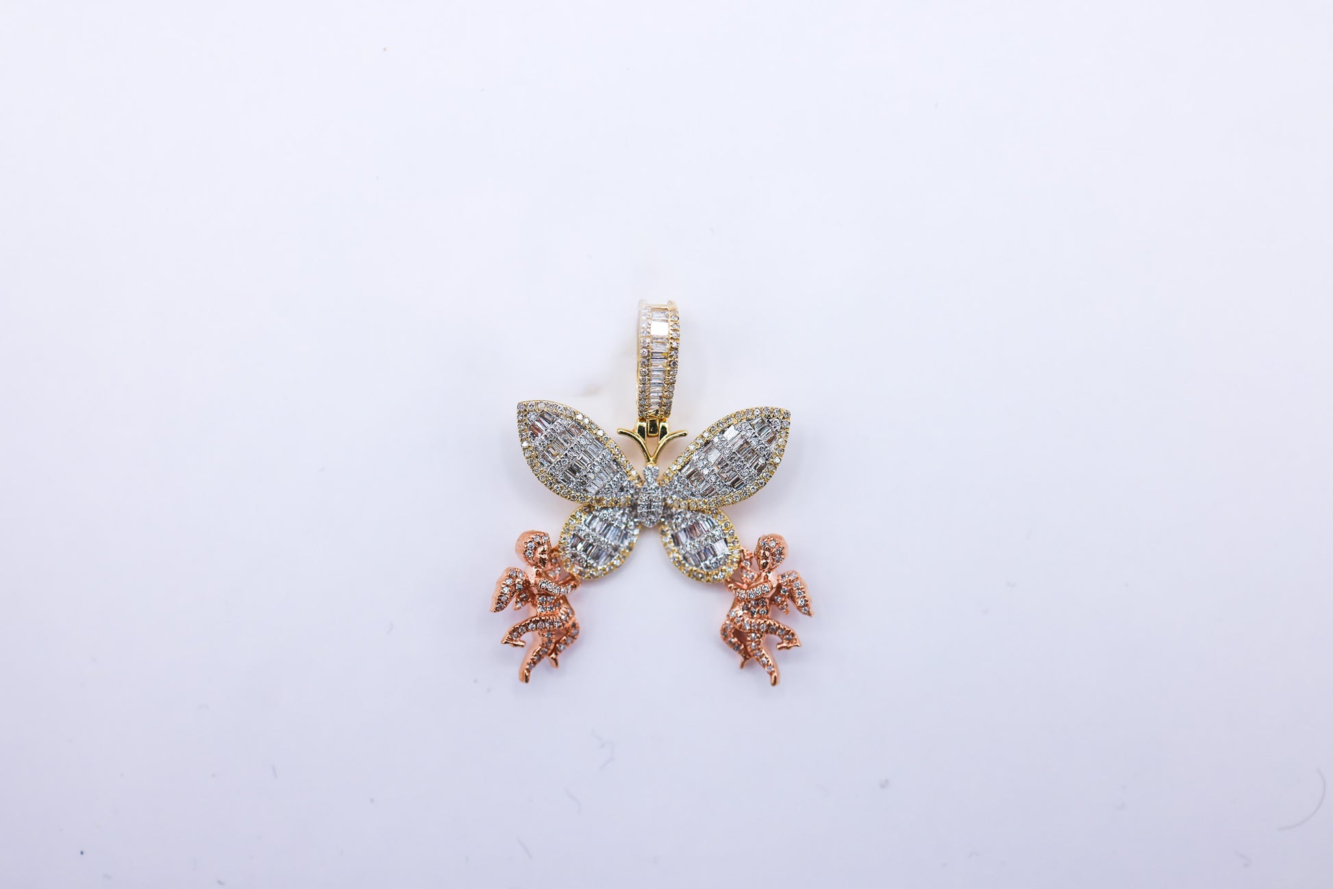 10K 0.85CT D-PENDANT MEN RDS "BUTTERFLY WITH CUPIDS"MICRO PRONG