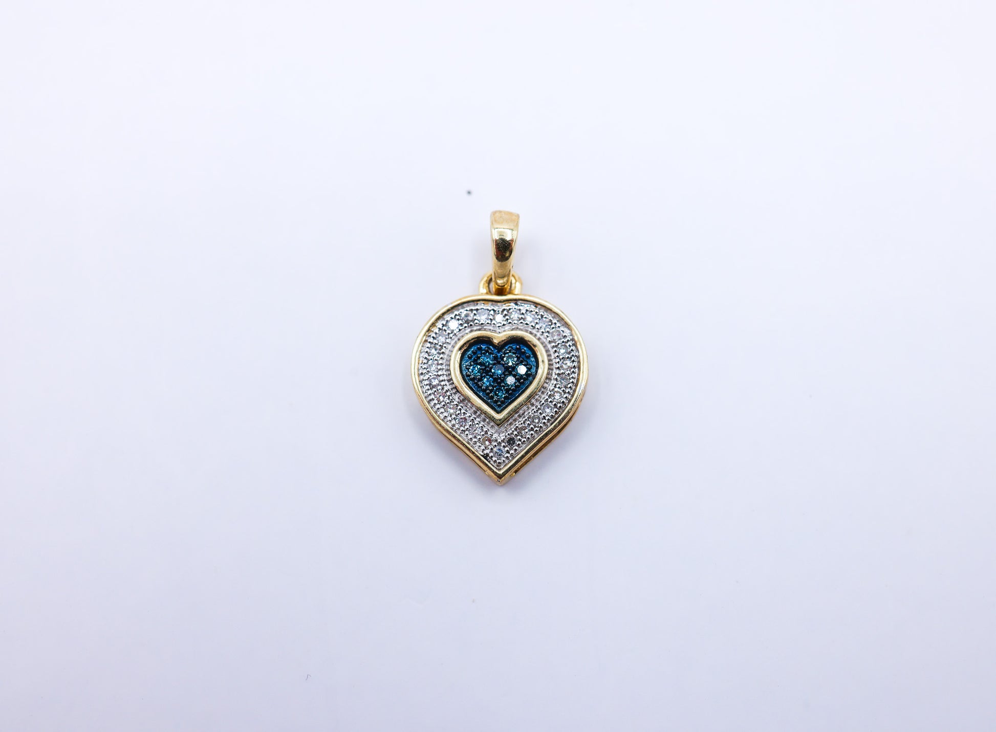 Heart Charm 10K gold 0.11 CTW