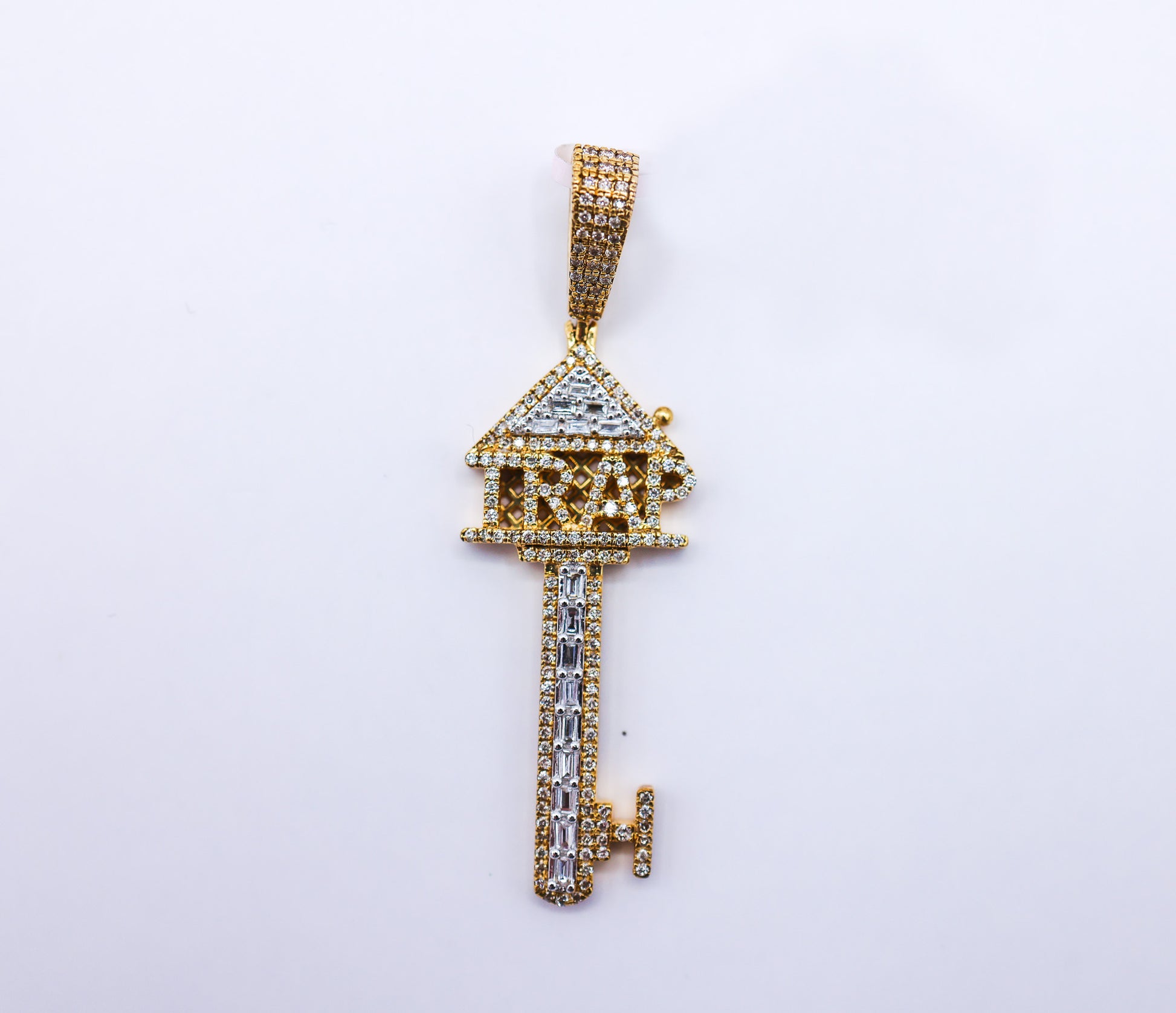 Trap Key 10K GOld 0.75 CTW