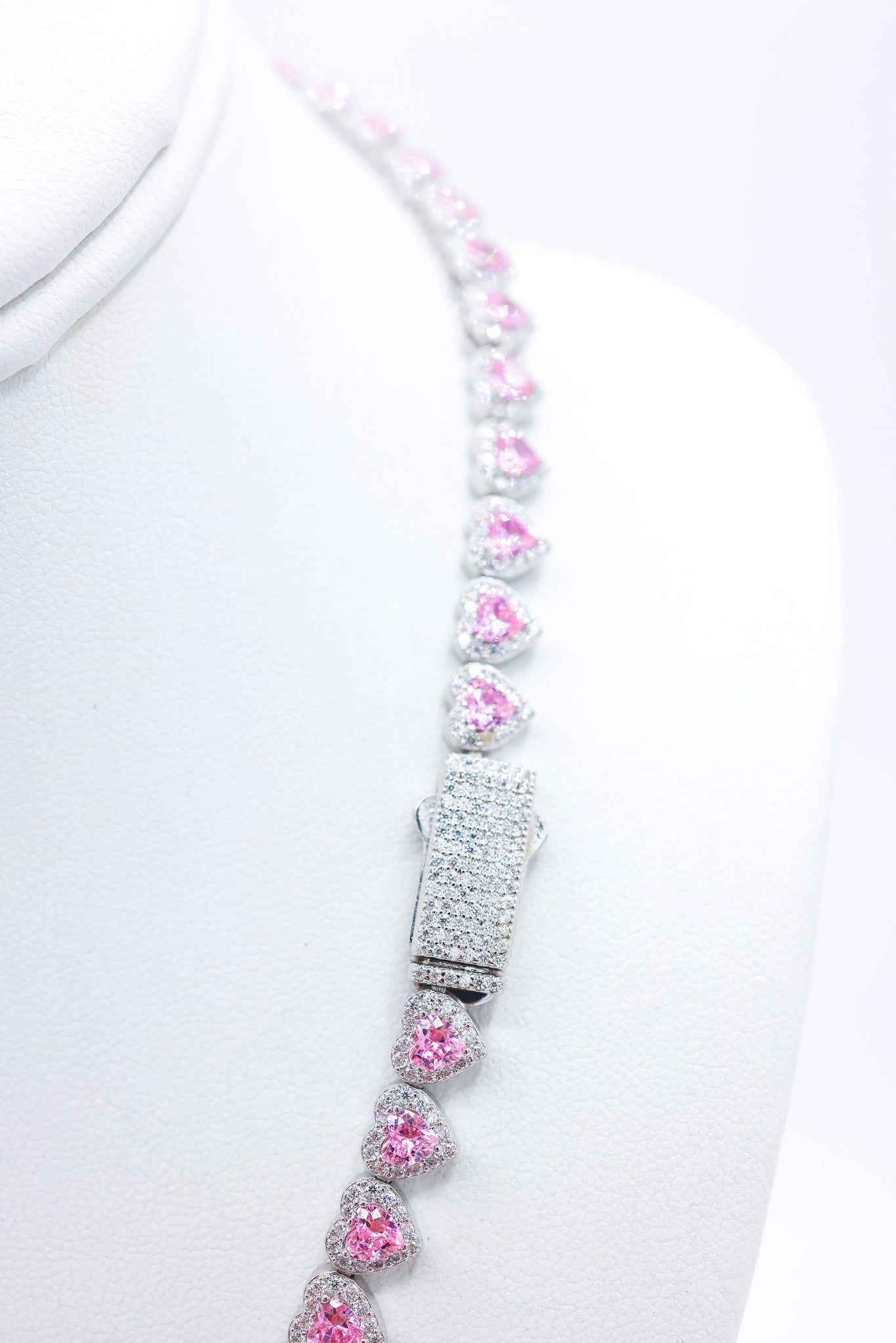 PINK Heart 18 INCH 25.18 CTW