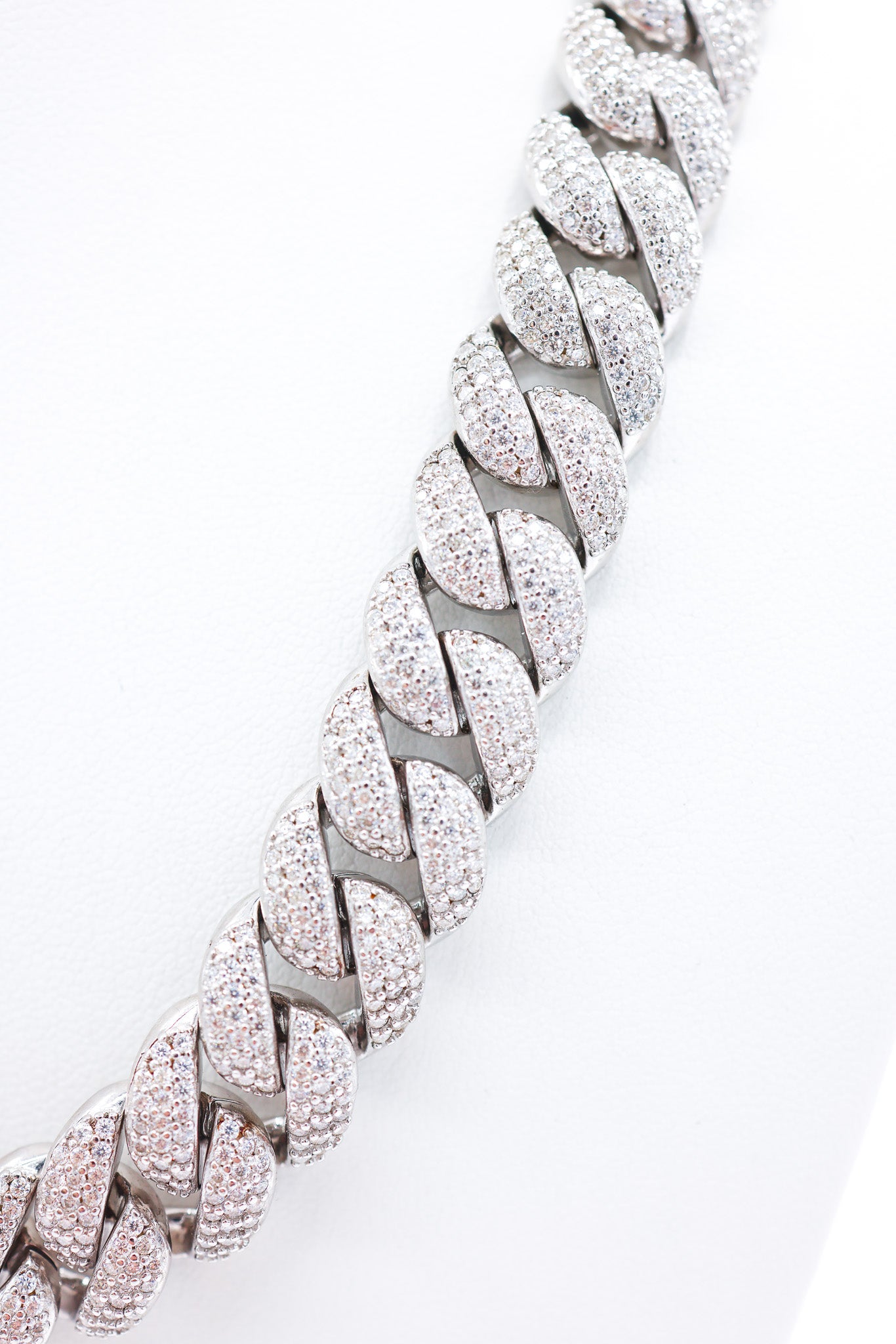 Cuban 15MM 30.09 CTW