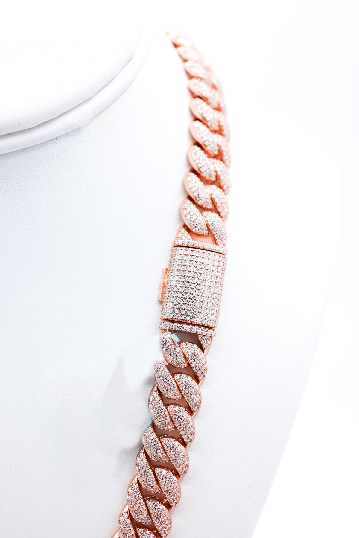 Cuban Rose 12MM 21.62 CTW Moissanite Chain
