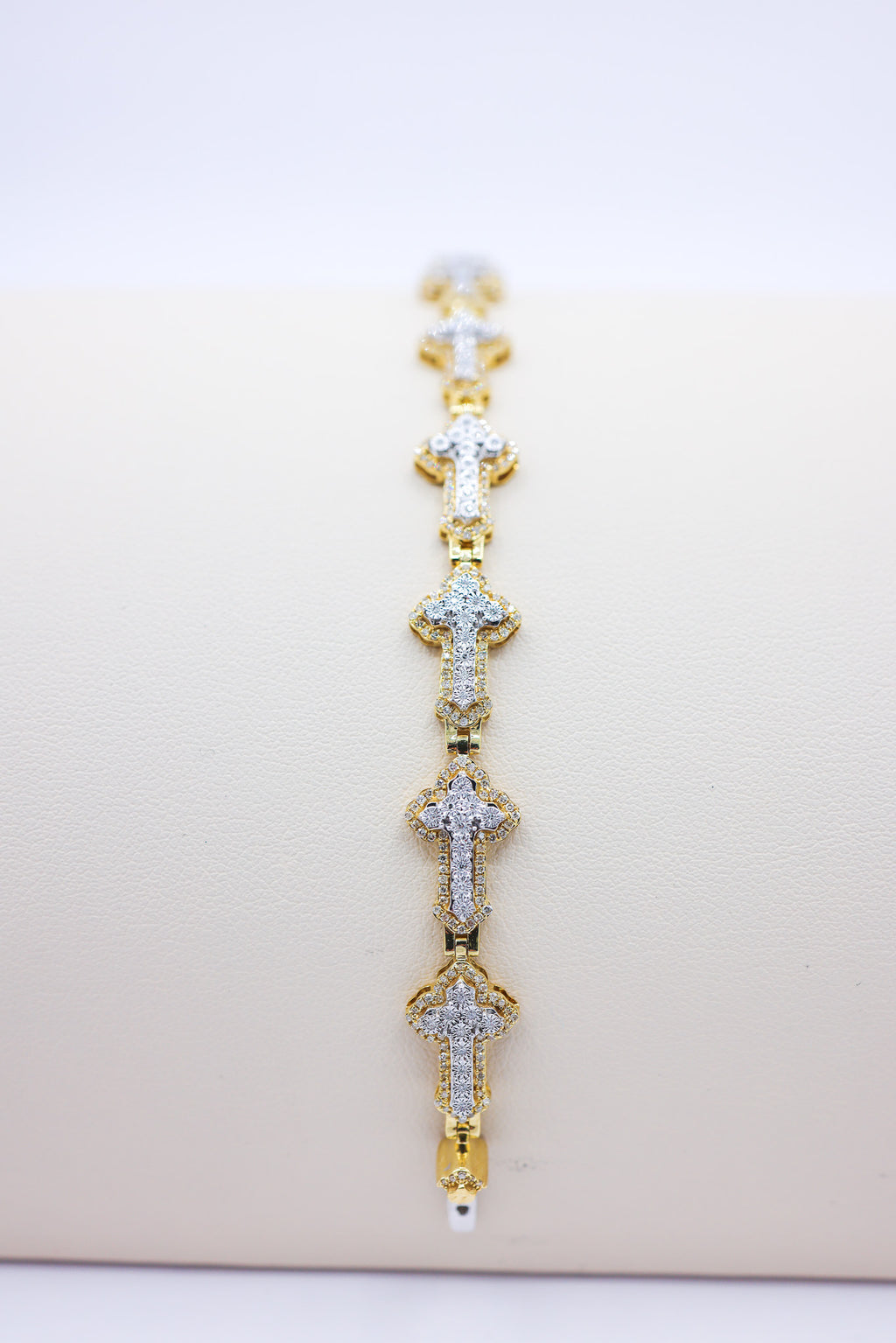 Cross Bracelet 10K Gold 1.32 CTW