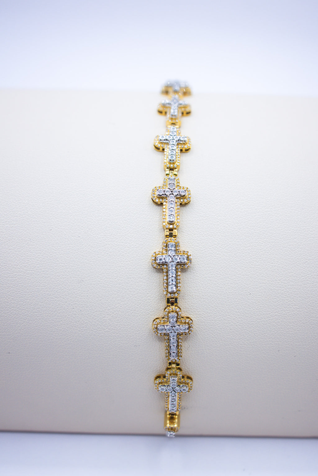 10K 1.35CT D-BRACELET RDS "CROSS" SIZE 8.5 INCHES