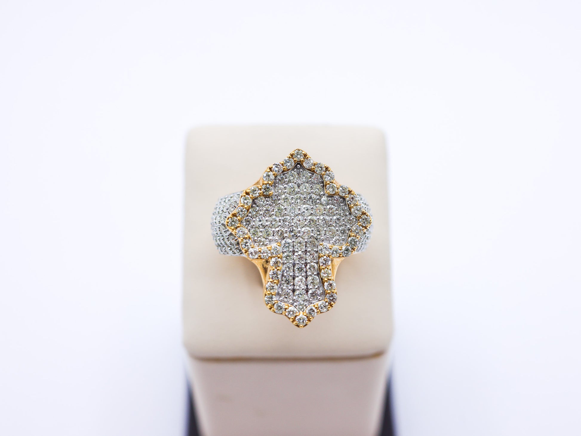 10K Gold 2.69 CTW 3D Multi-Diamond Cross Ring