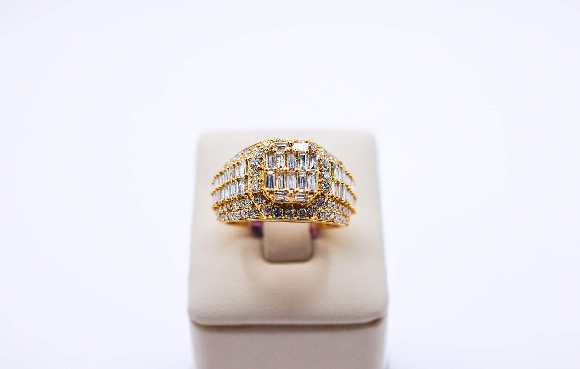 10K 2.88CTW Hexagon Baguette Multi-Diamond Ring