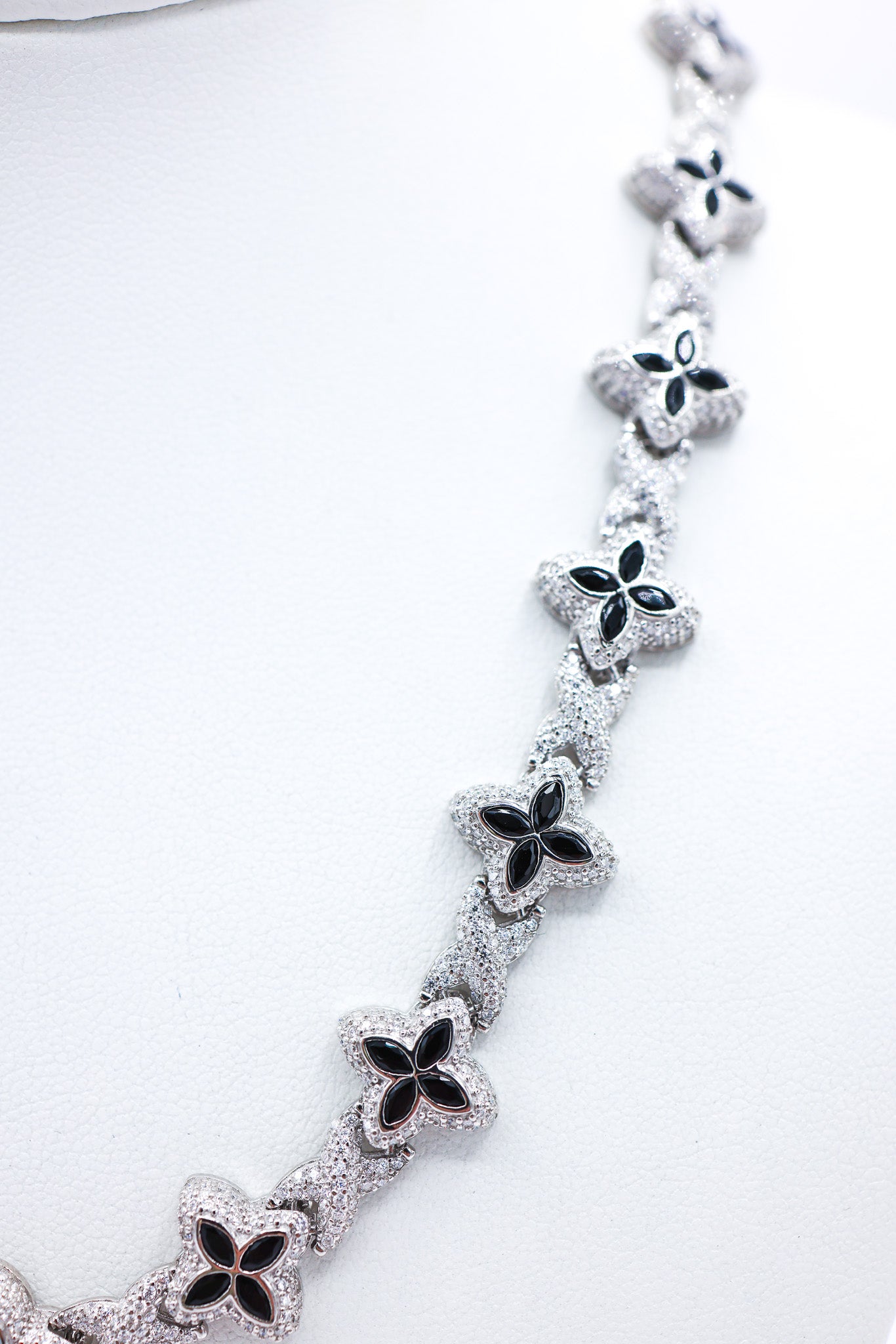 Black Clover Chain 9.82 CTW