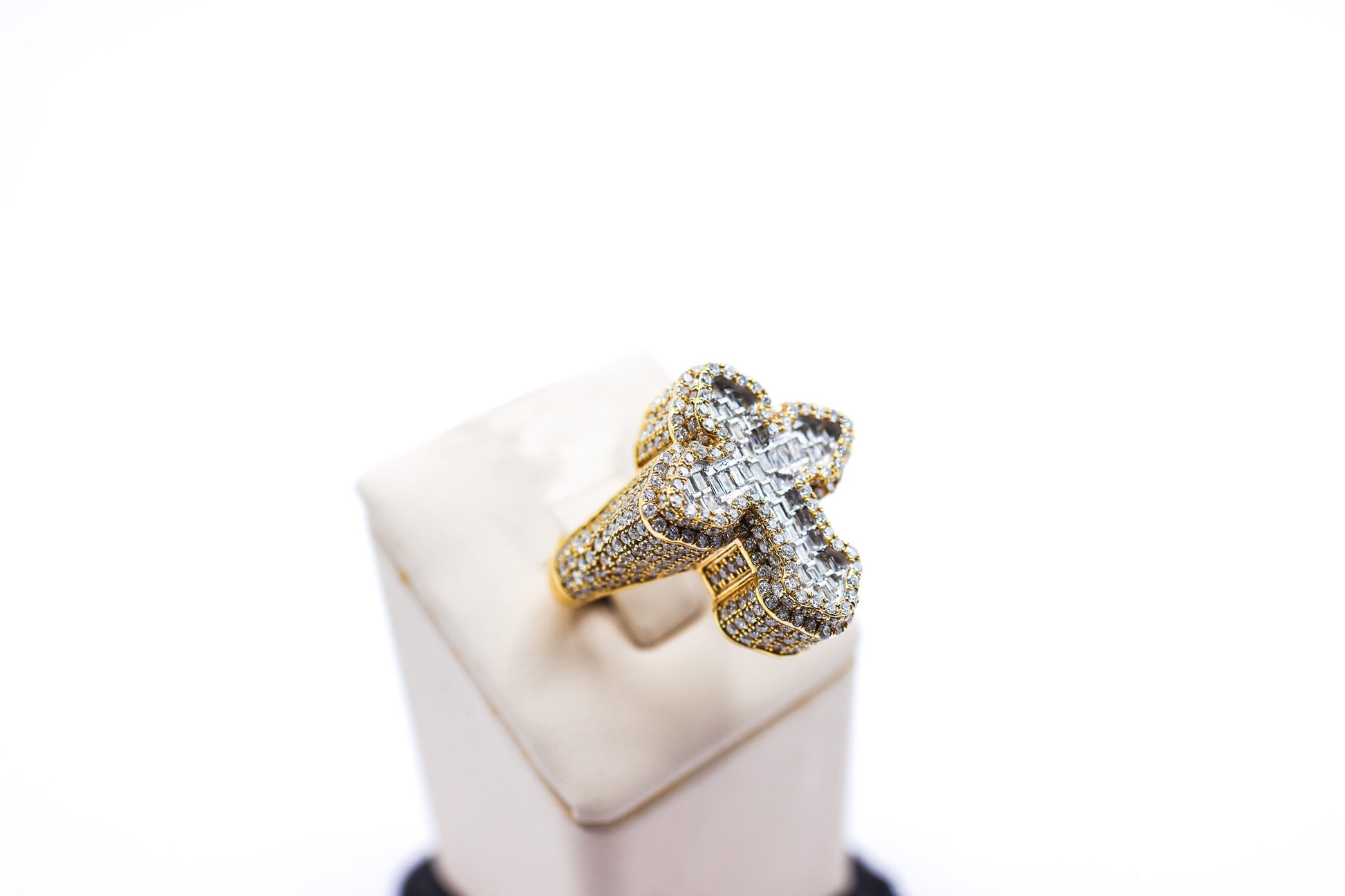 10K Gold 3.72 CTW 3D Multi-Diamond Cross Ring