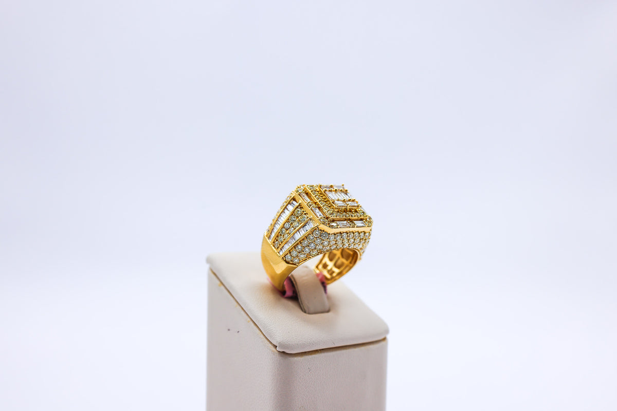 10K Yellow Gold 5.61-5.62CTW Baguette Multi-Diamond Mens Ring