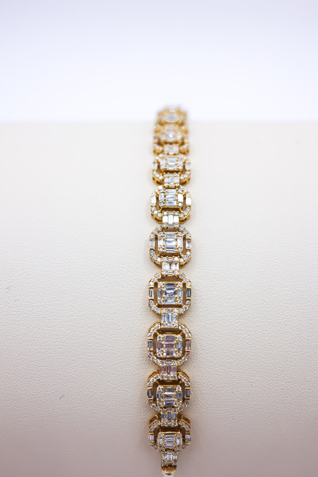 Mens Diamon Bracelet 10K 7.32 CTW