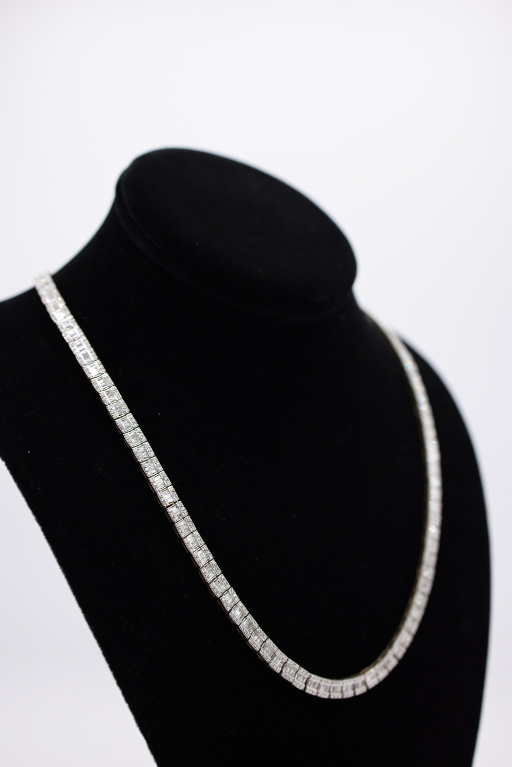 Baguette Tennis Chain 10K Gold - 4CT Diamonds