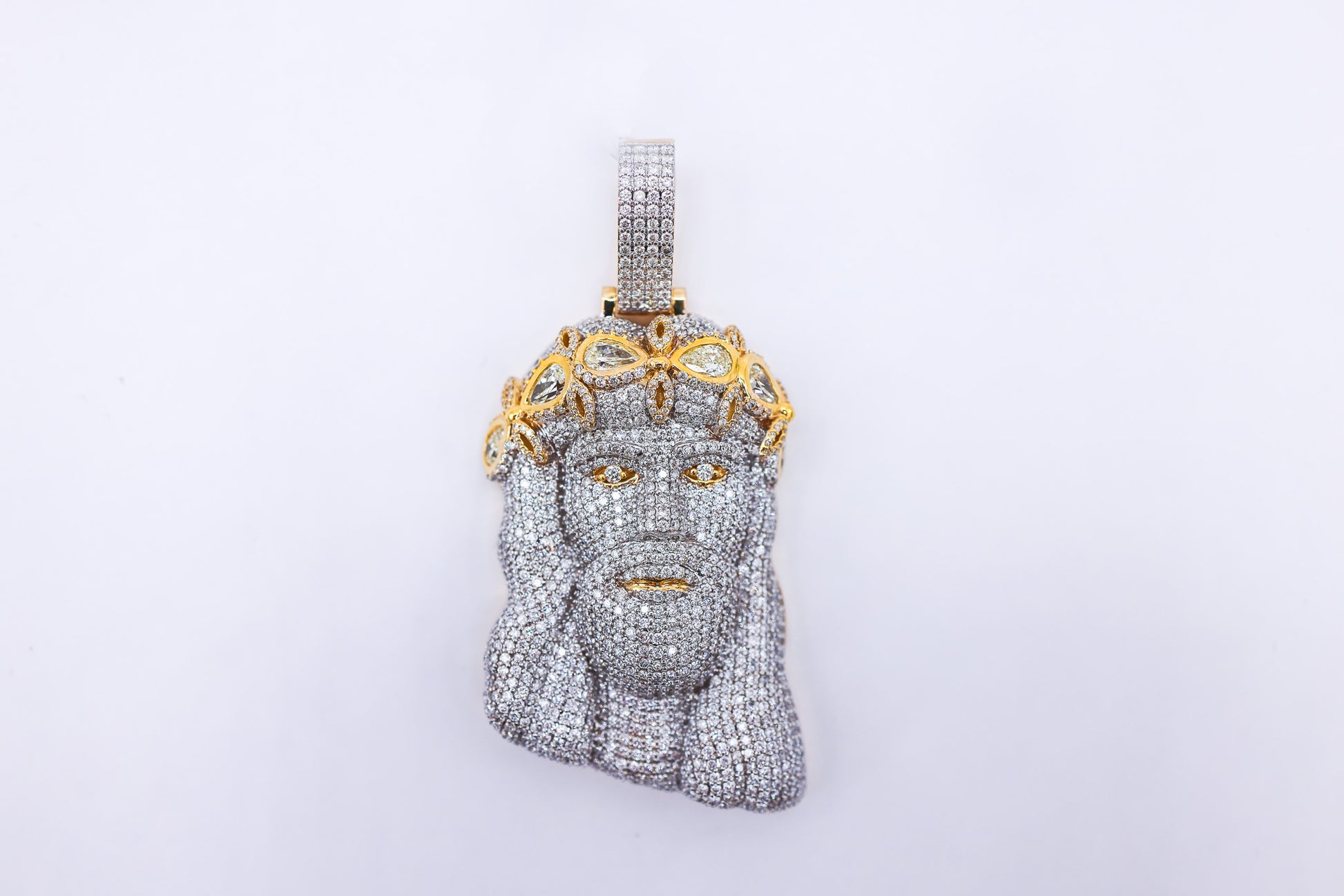 Jesus Charm 14 K Gold 9.46 CTW