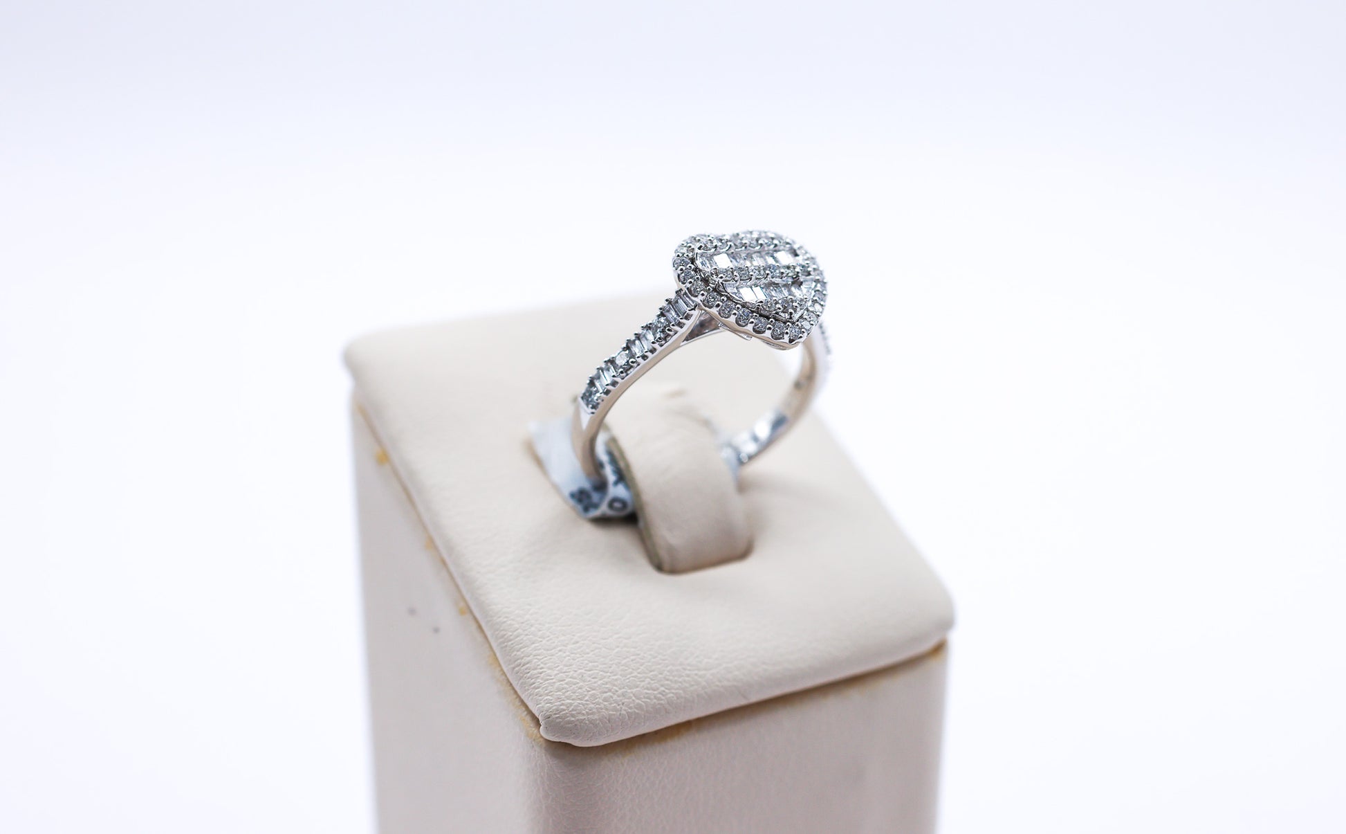 10K Gold 0.52 CTW Baguette Heart Diamond Ring