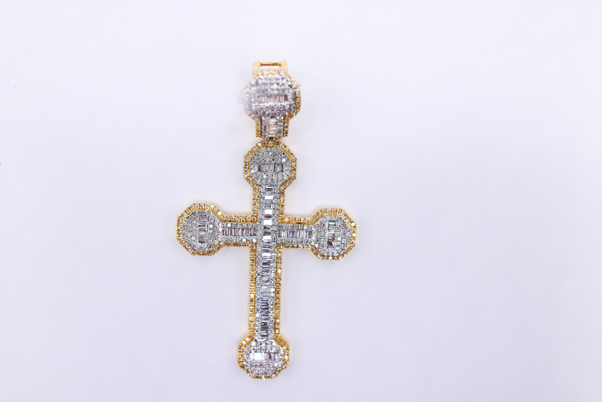 10K 1.70-1.94CT D-PENDANT MEN BAG/RDS "CROSS"