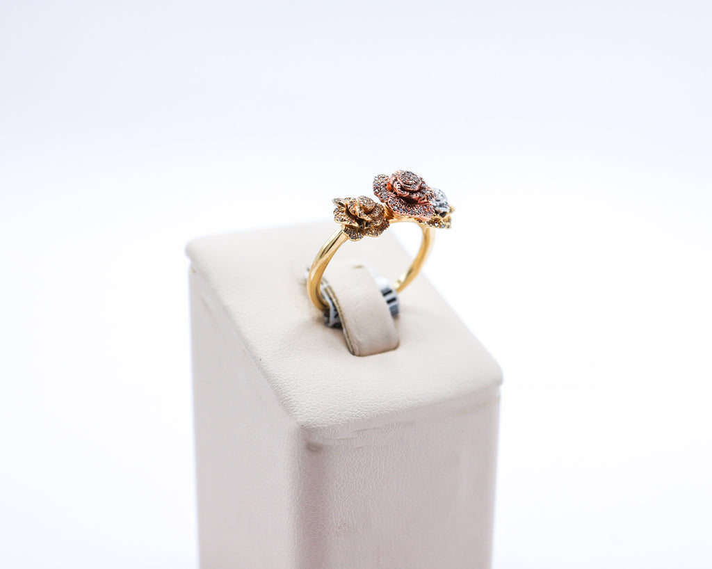 10K Gold 0.27 CTW Tri-Tone Multi-Rose Diamond Ring