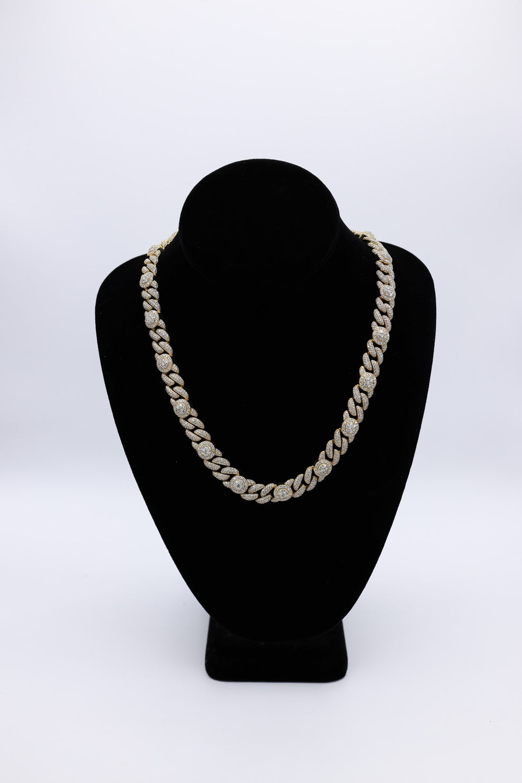 10K 20.75CT D-NECKLACE MEN RDS SIZE 22 INCHES 10.90MM- Cuban Royal Link