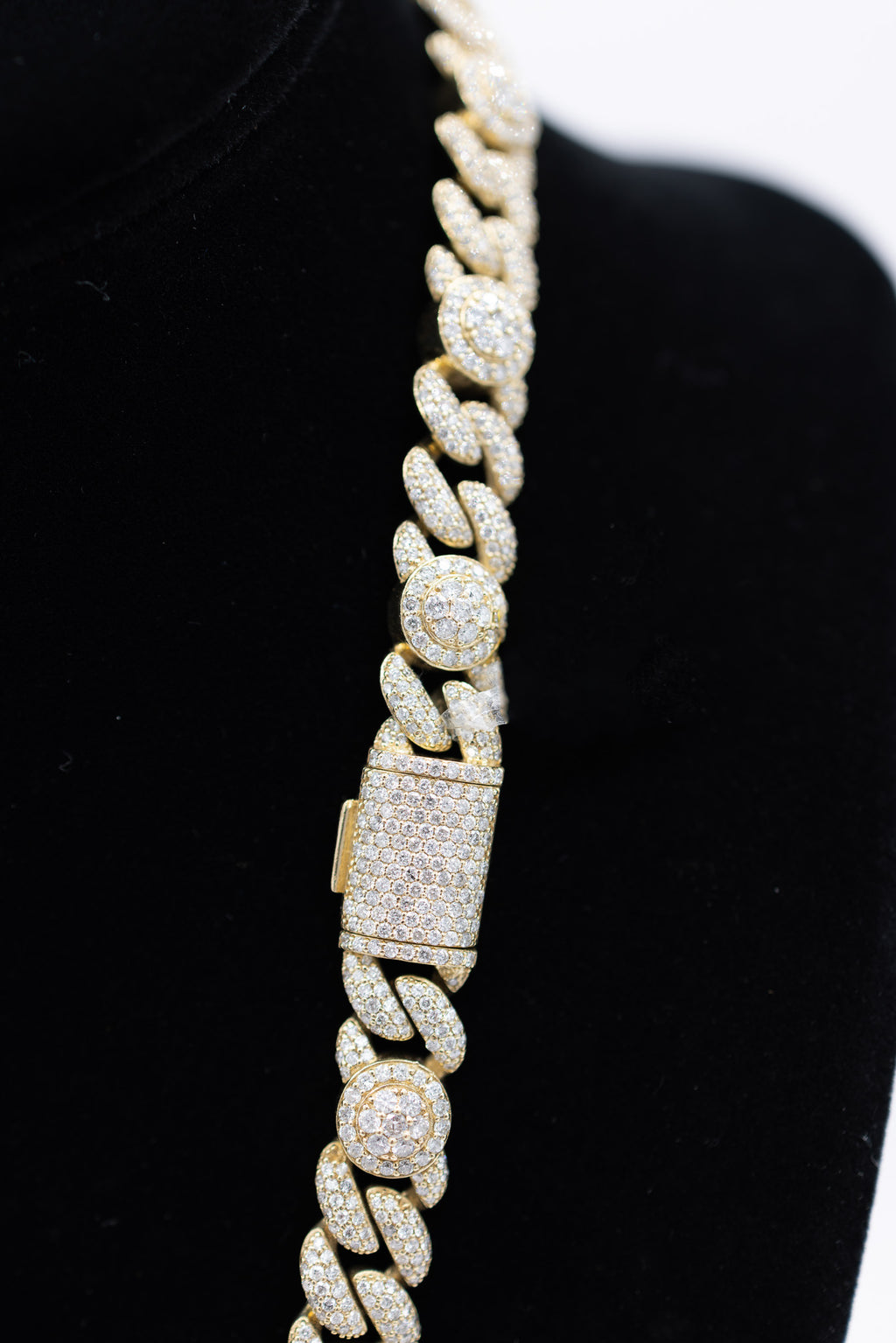 10K 20.75CT D-NECKLACE MEN RDS SIZE 22 INCHES 10.90MM- Cuban Royal Link