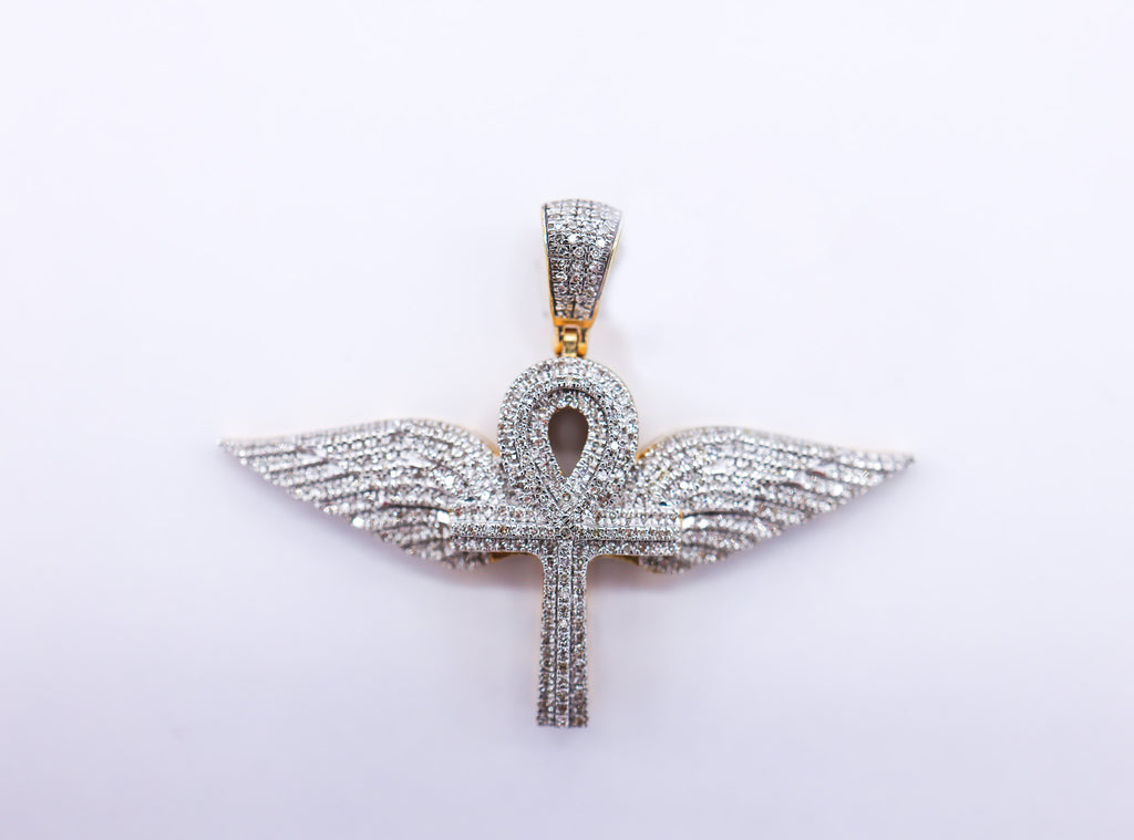 Amkh Charm 10K gold 0.82 CTW