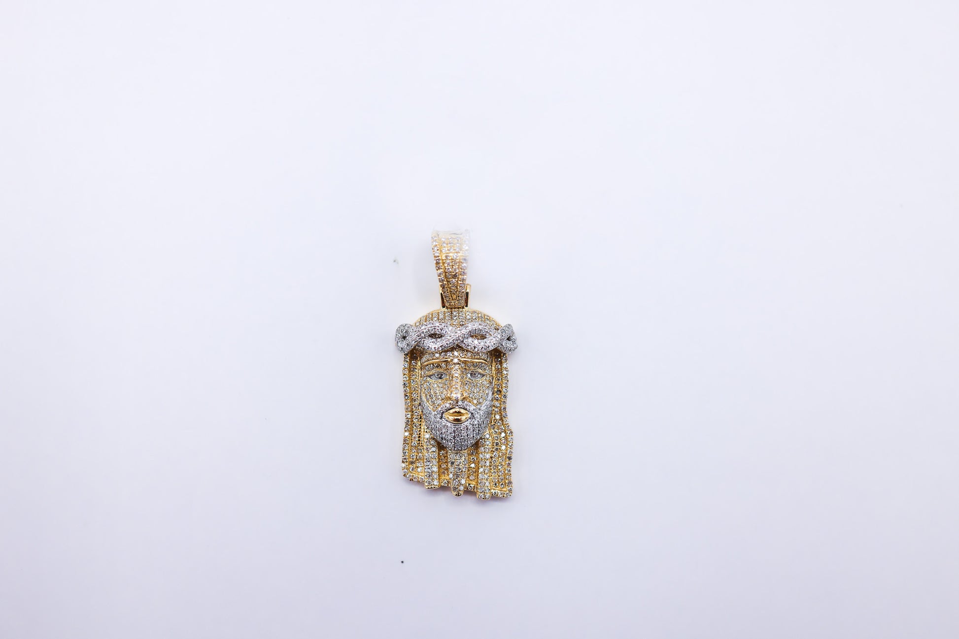 10K 0.71CT D-PENDANT MEN RDS "JESUS HEAD" MICRO PRONG