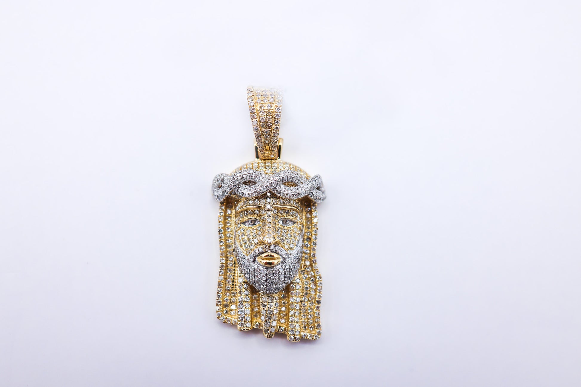 10K 0.71CT D-PENDANT MEN RDS "JESUS HEAD" MICRO PRONG