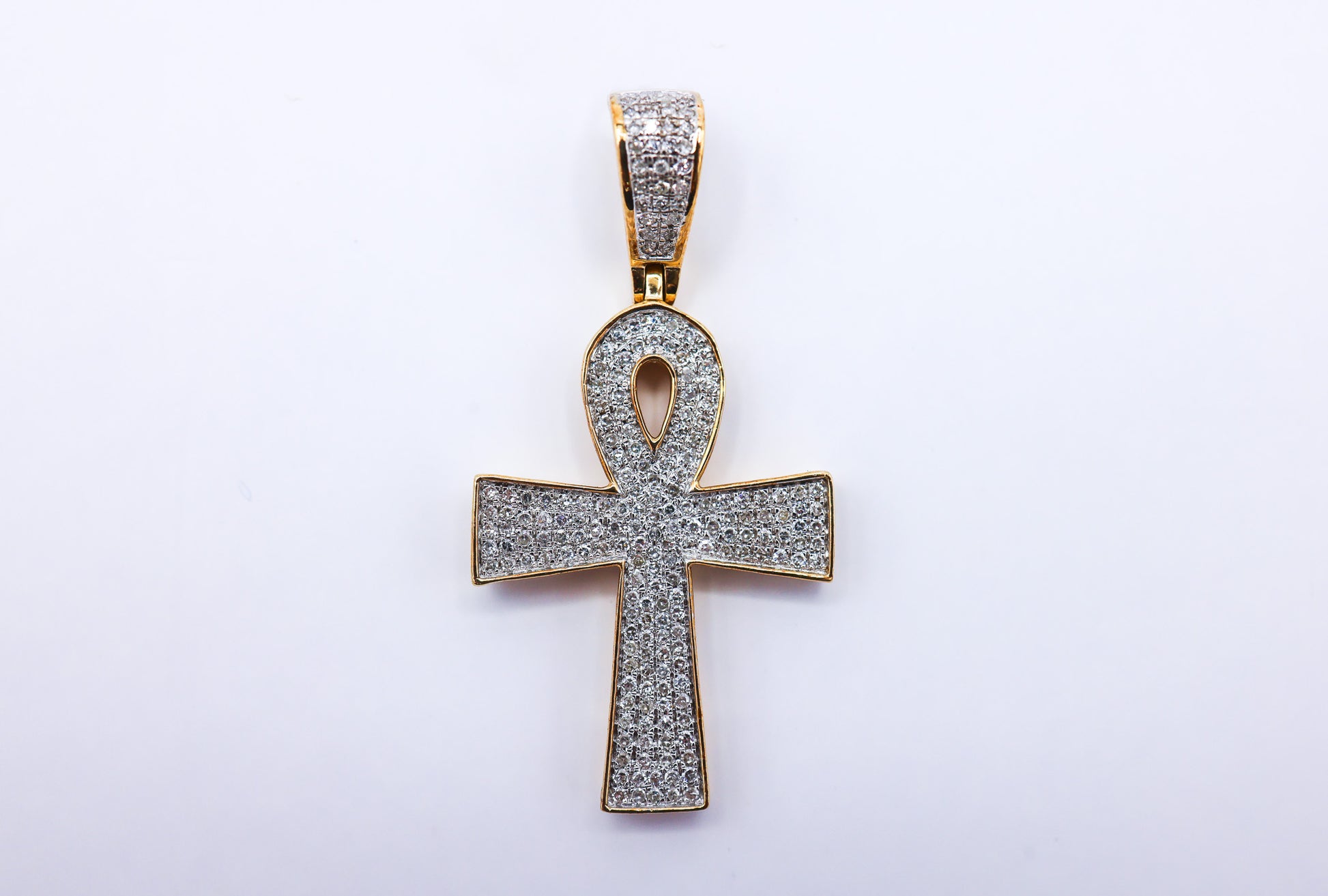 Amkh Charm 10K Gold 0.50 CTW