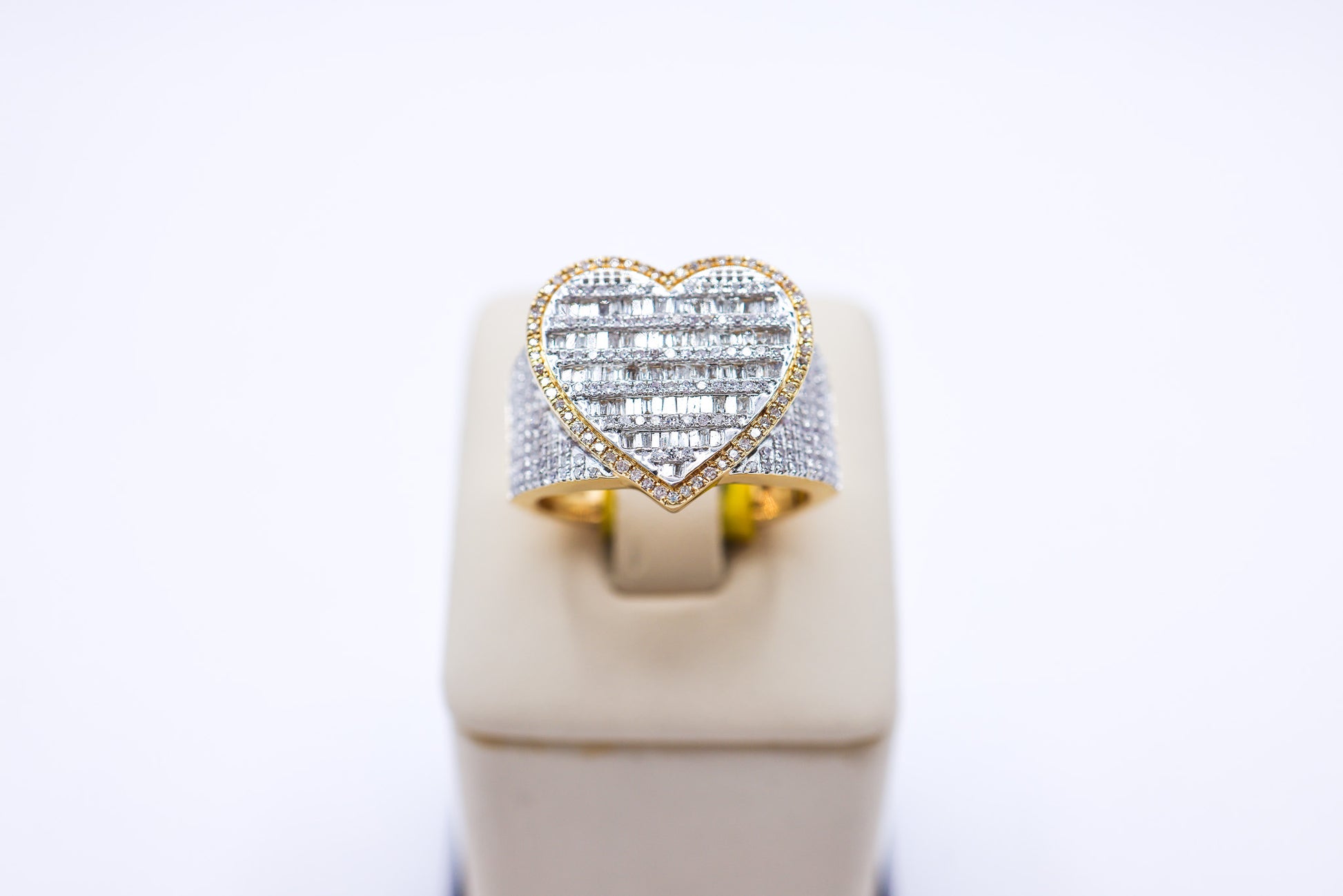 10K 1.25CTW Baguette 3D Heart Multi-Diamond Ring