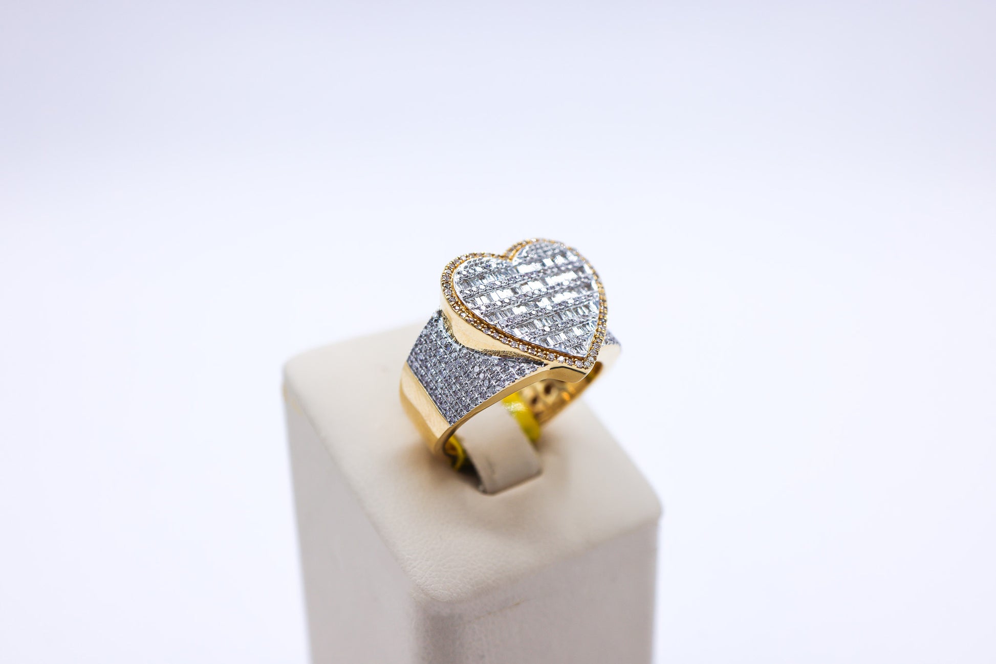 10K 1.25CTW Baguette 3D Heart Multi-Diamond Ring