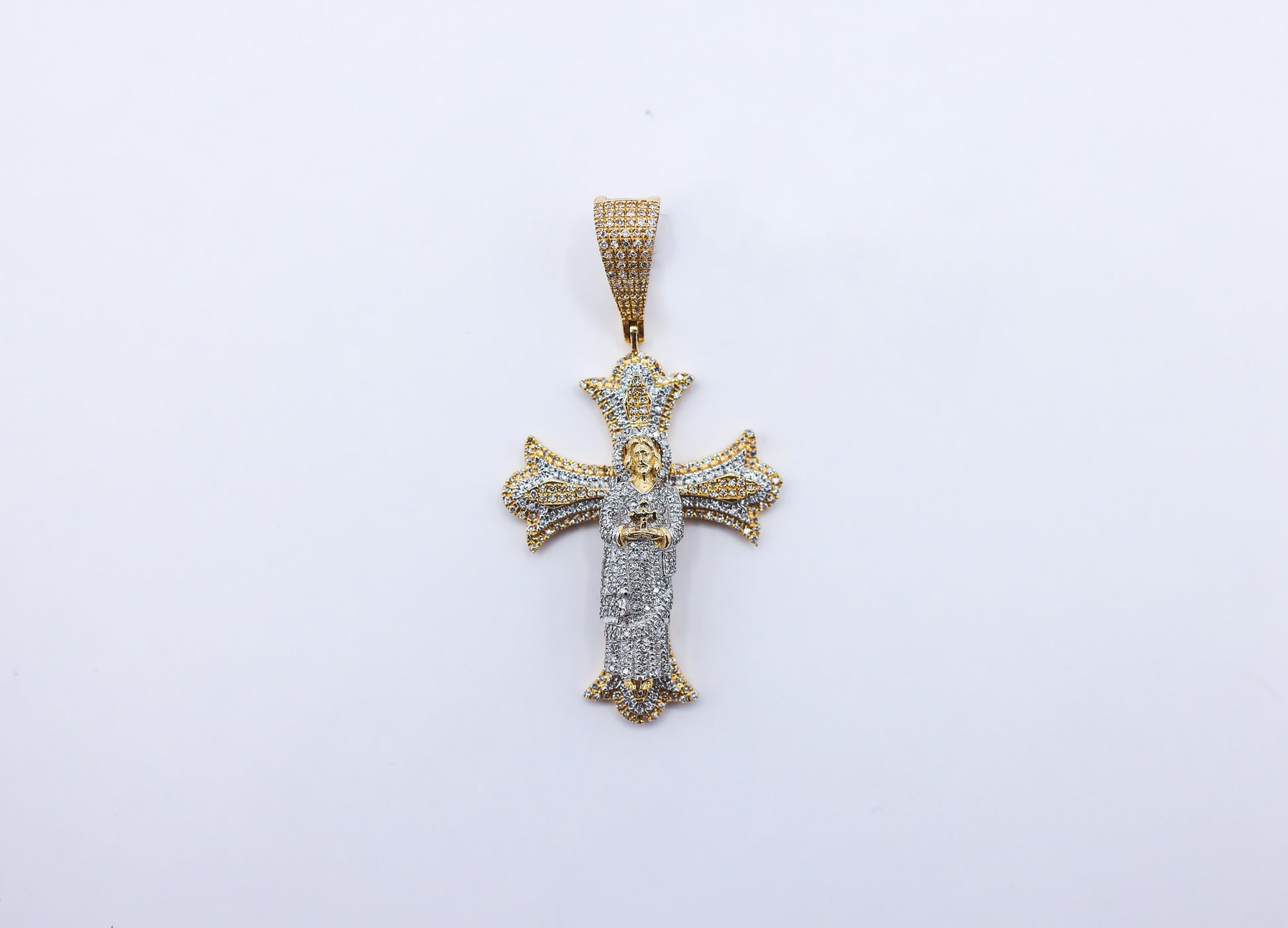 10K 0.60CT D-PENDANT RDS MP "CROSS WITH JESUS"