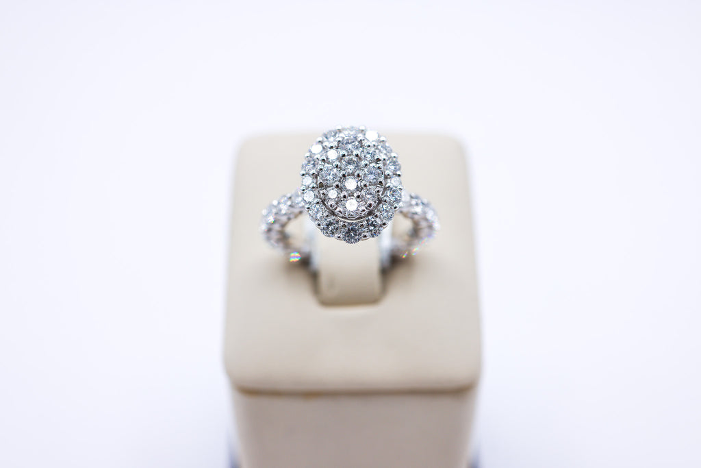 10K Gold 2.50 CTW Elevated Oval Multi-Diamond with Scalloped Band Ring