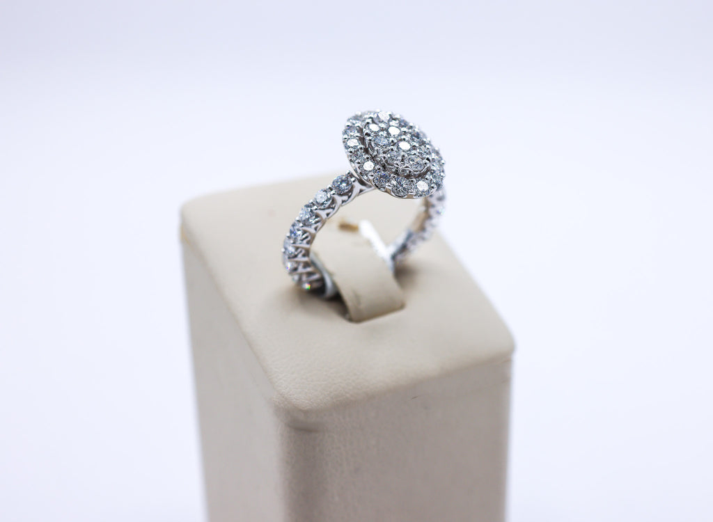 10K Gold 2.50 CTW Elevated Oval Multi-Diamond with Scalloped Band Ring