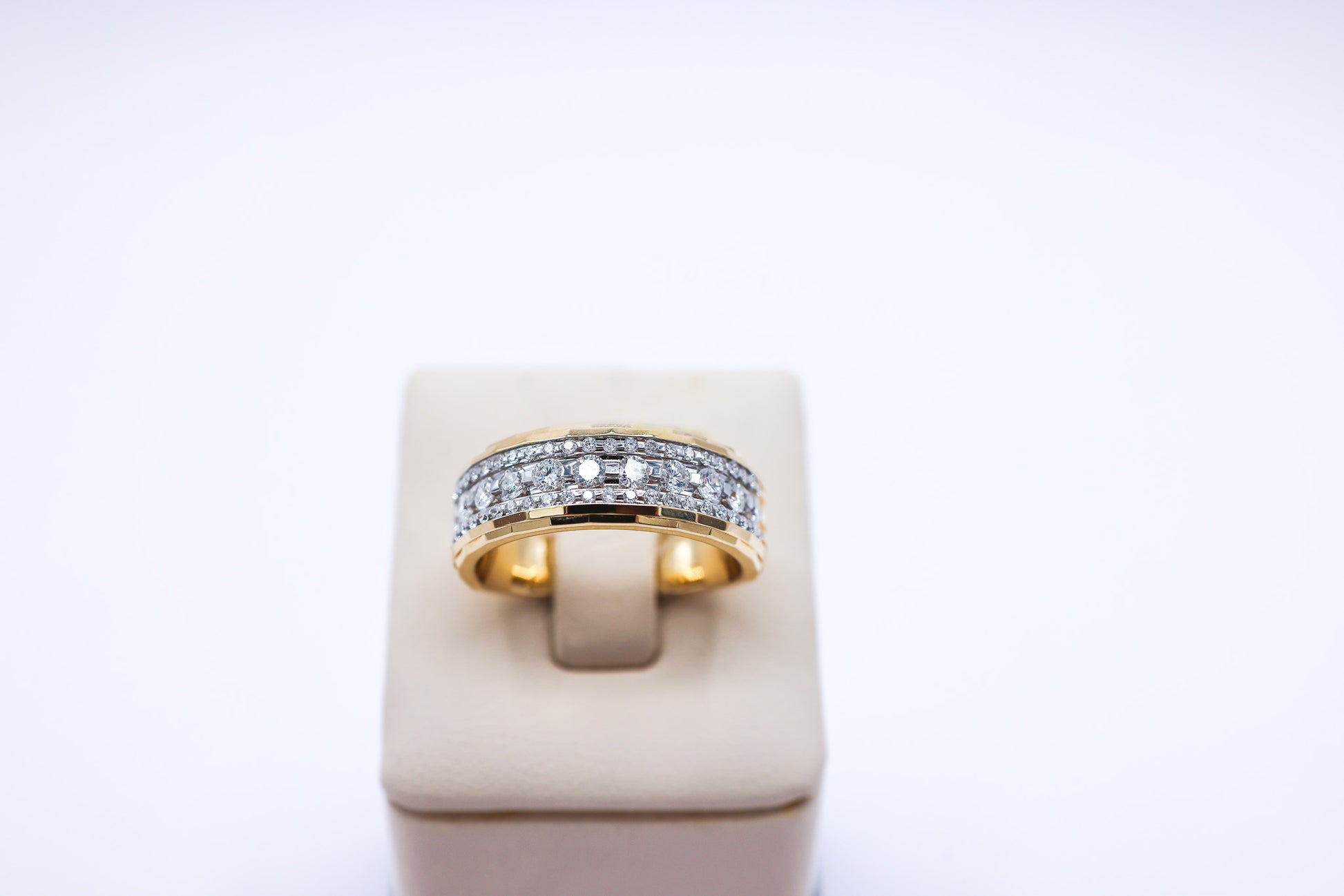 14K 1.11CTW Custom Round Cut Mens Diamond Band