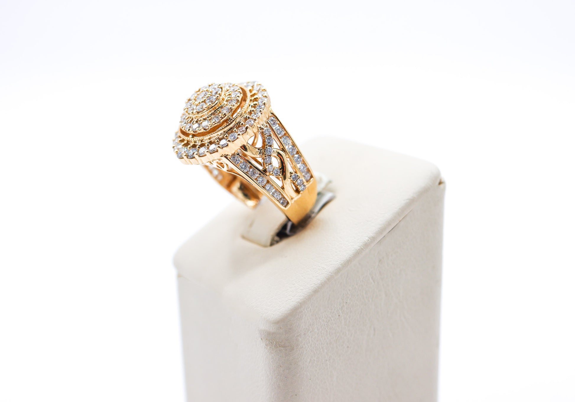 Adore Custom Circle 14K Gold 1.95 CTW Ladies Ring