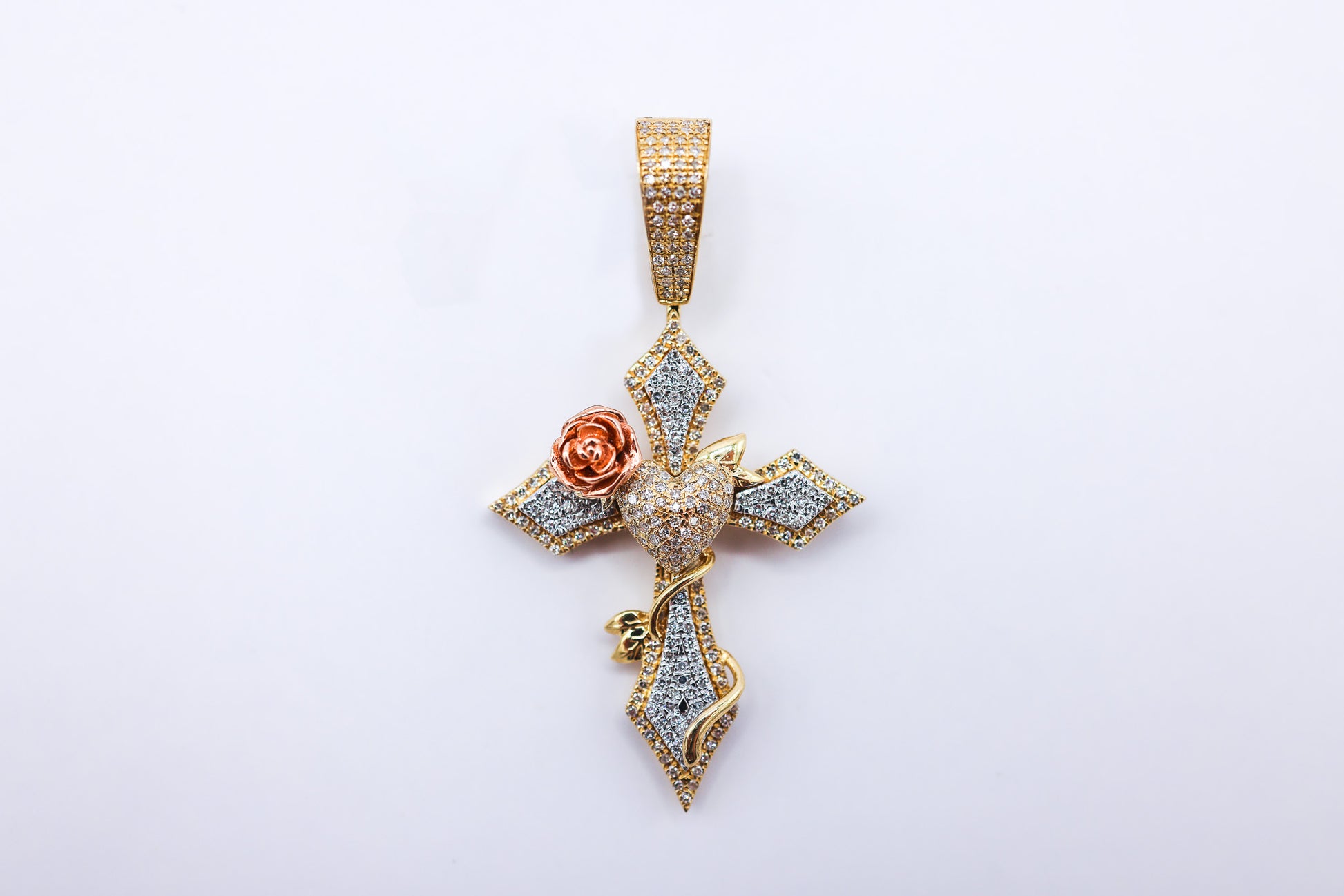 Flower Cross 10K gold 0.45 CTW