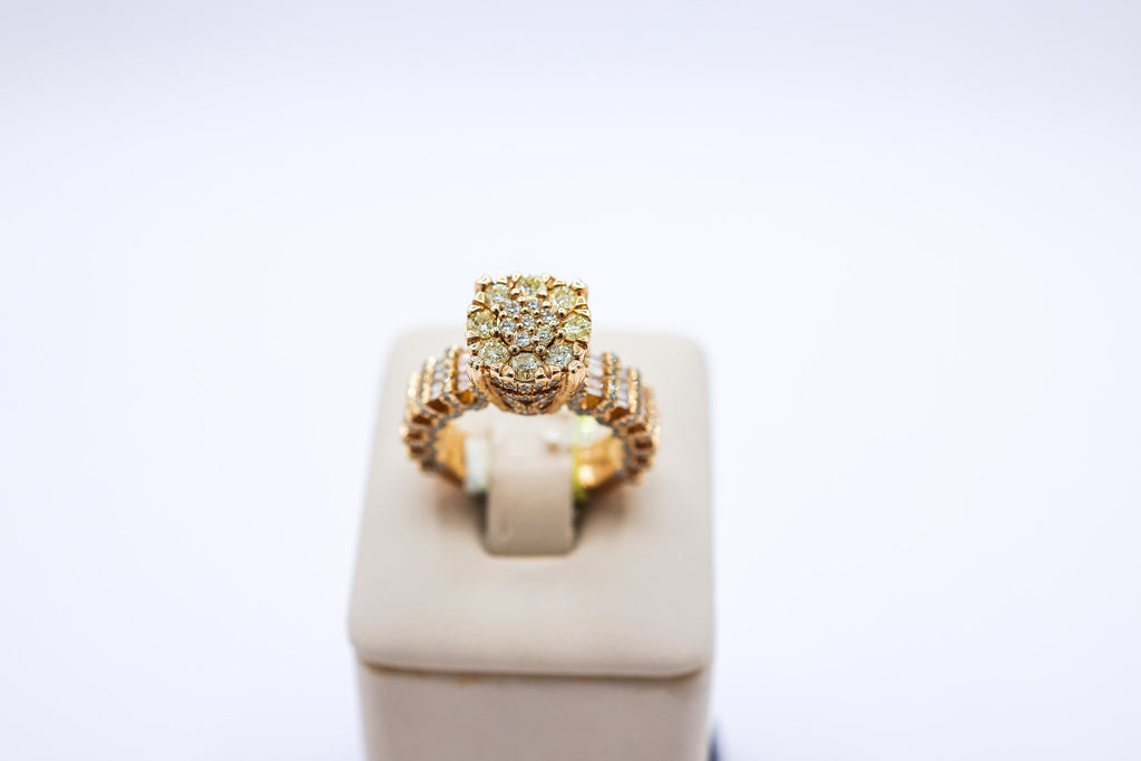 10K Gold 3.54 CTW Cluster Diamonds Scalloped band Ladies Ring