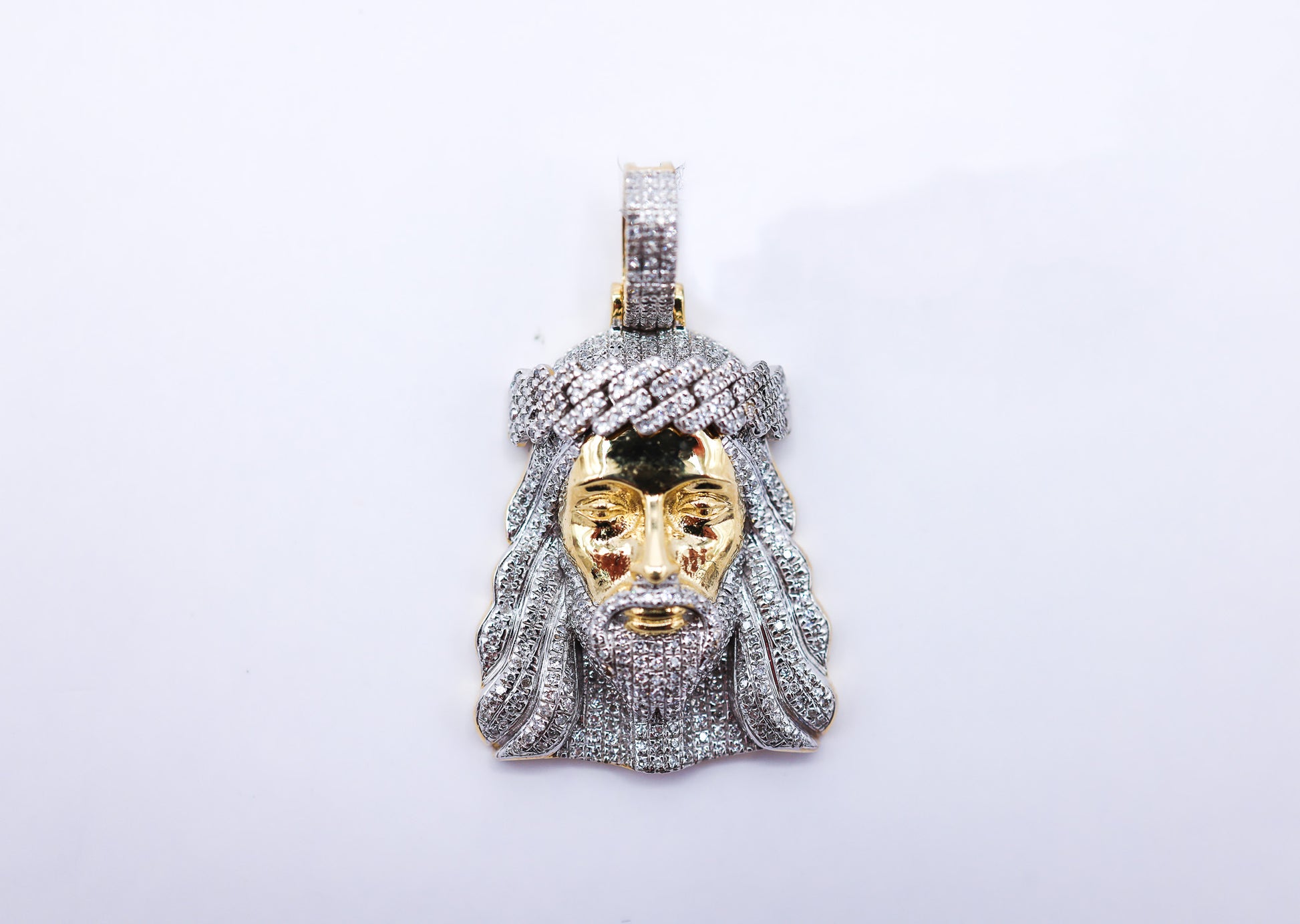 10K 0.48CT D-PENDANT MEN RDS "JESUS HEAD" MICRO PRONG