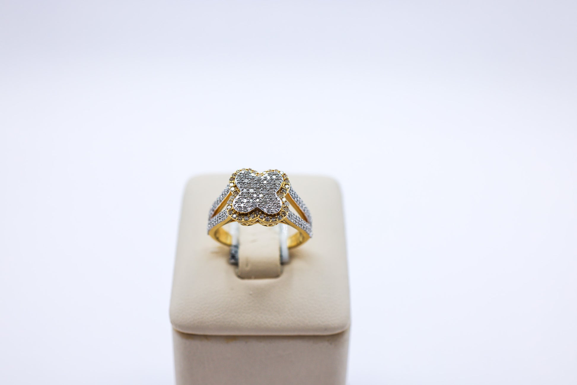 10K 0.62 CTW Double Frame Clover Ladies Diamond Ring