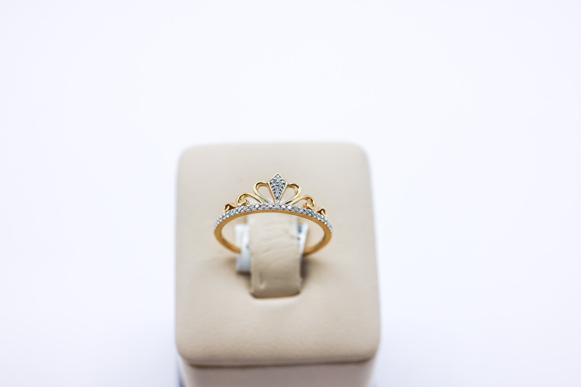 10K Gold 0.10 CTW Tiara Diamond Ladies Ring