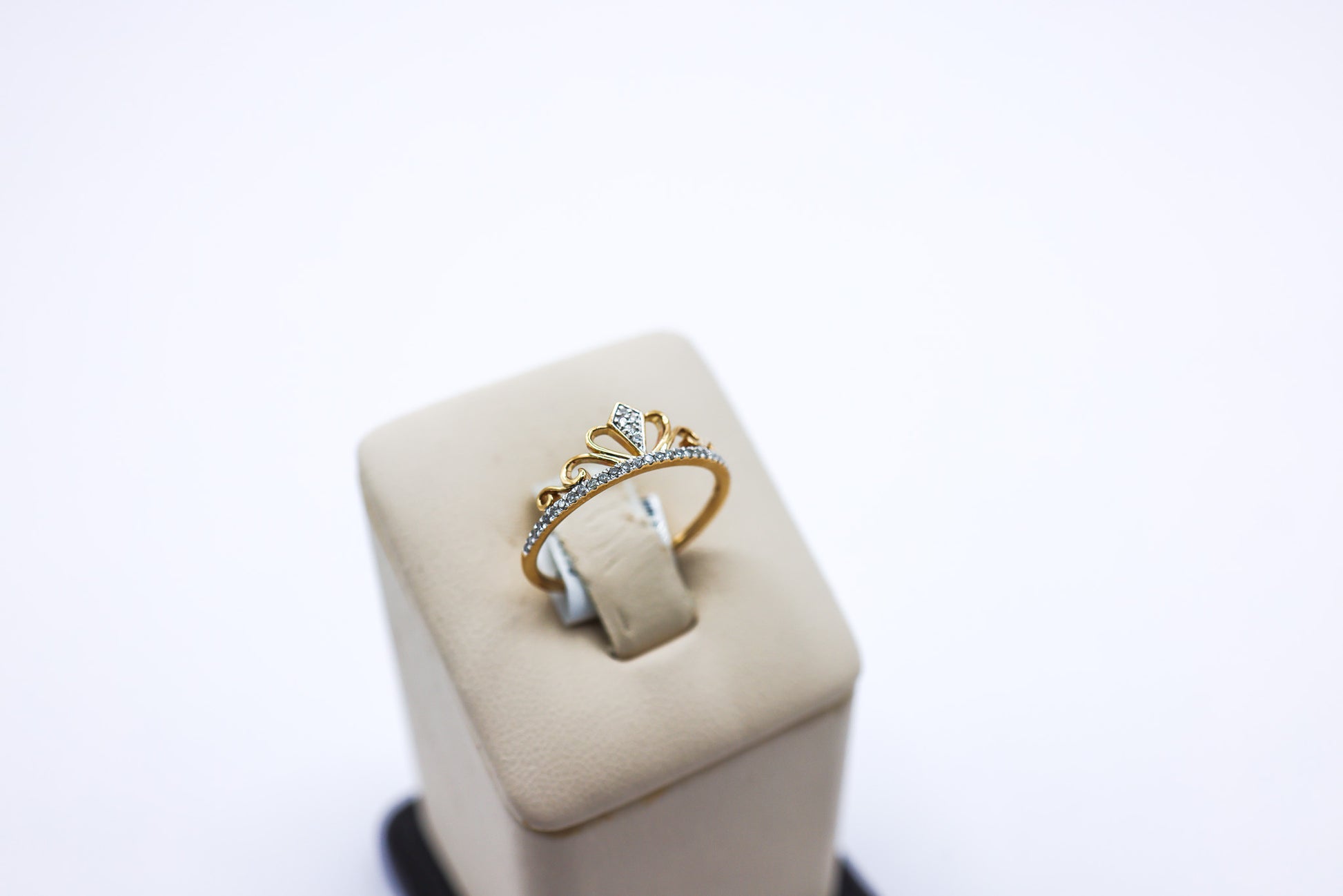 10K Gold 0.10 CTW Tiara Diamond Ladies Ring