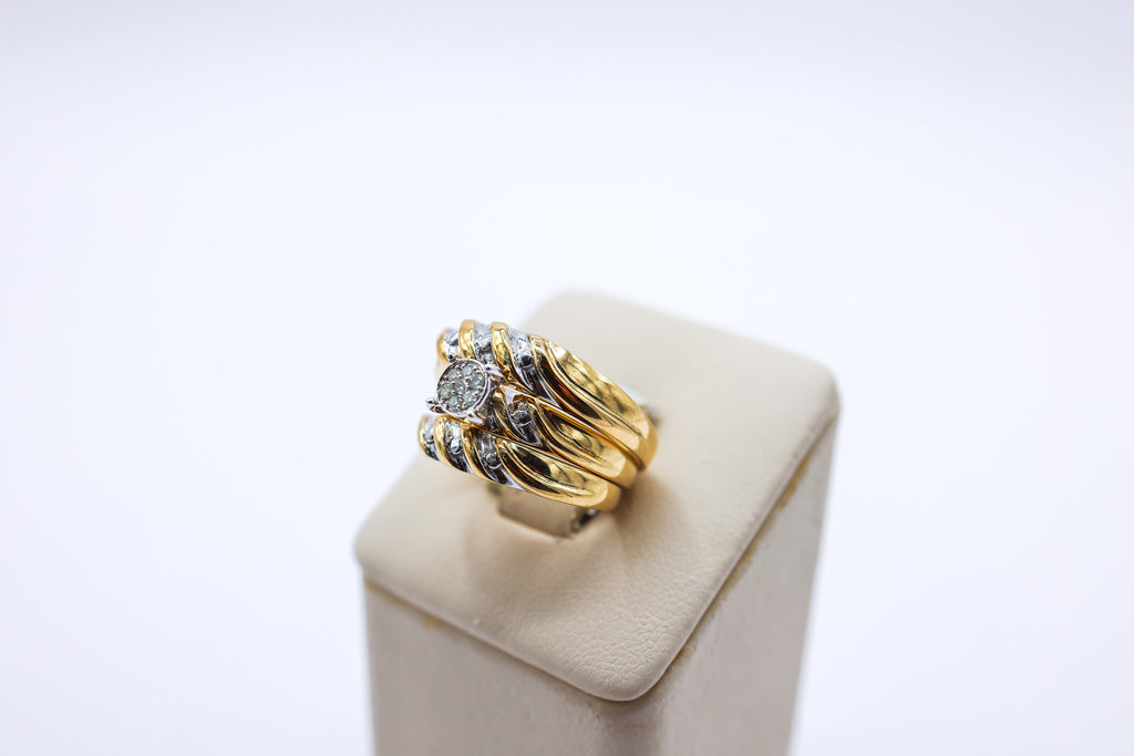 10K 0.05CTW Fluted Wedding Set