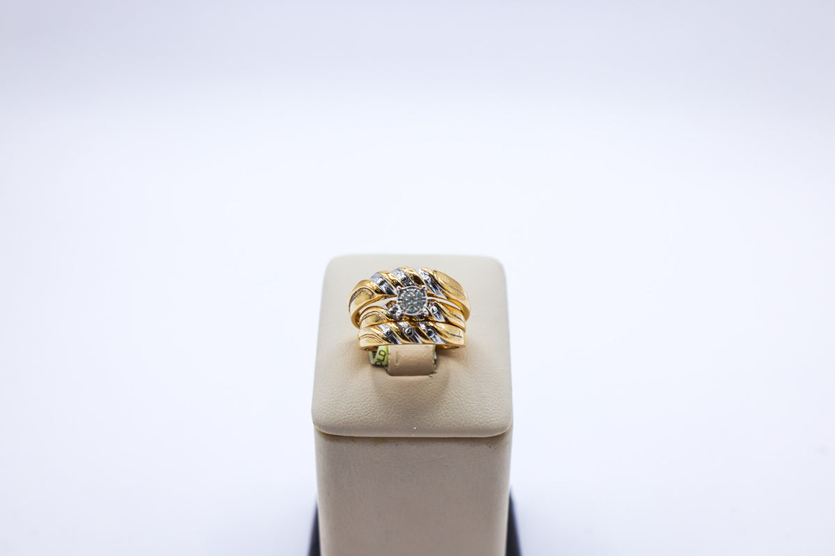 10K 0.05CTW Fluted Wedding Set