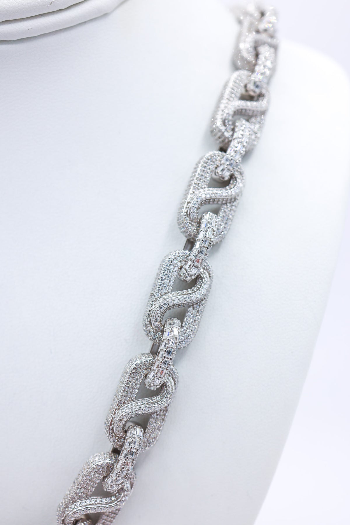 Infinity Link 57.94 CTW