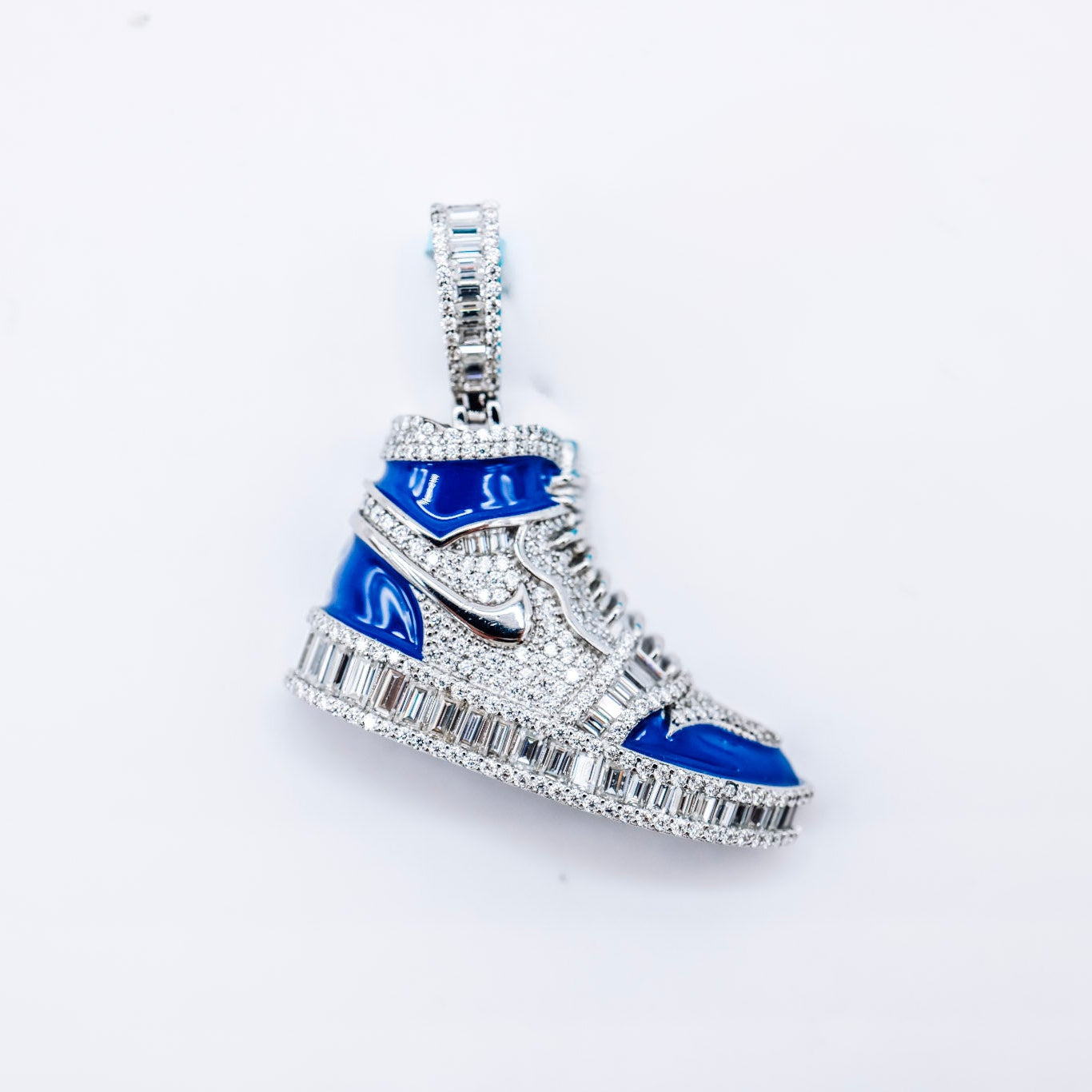 Blue Shoe 925 Silver 5.48 CTW