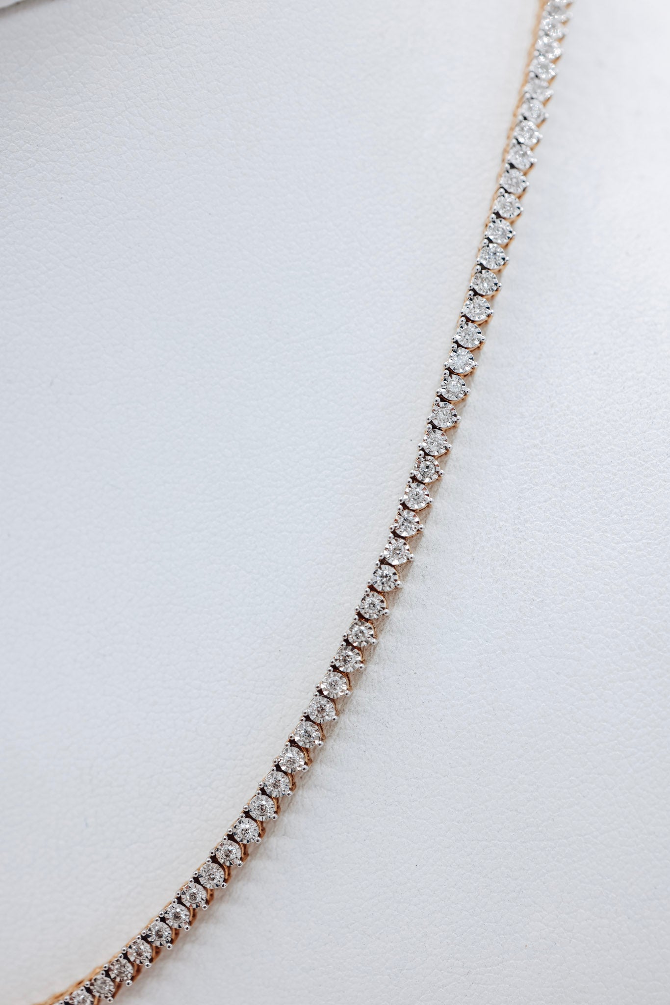 Petite Pointer tennis 3-3.5mm 10K 1.94CT Diamond Chain