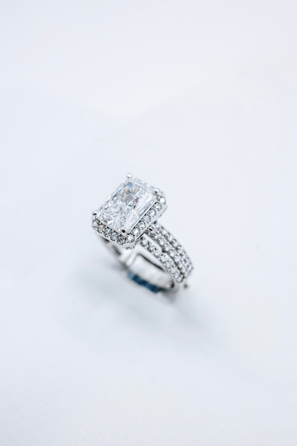 14K 3.346CTW Center Radiant Cut Lab Diamond Ladies Ring