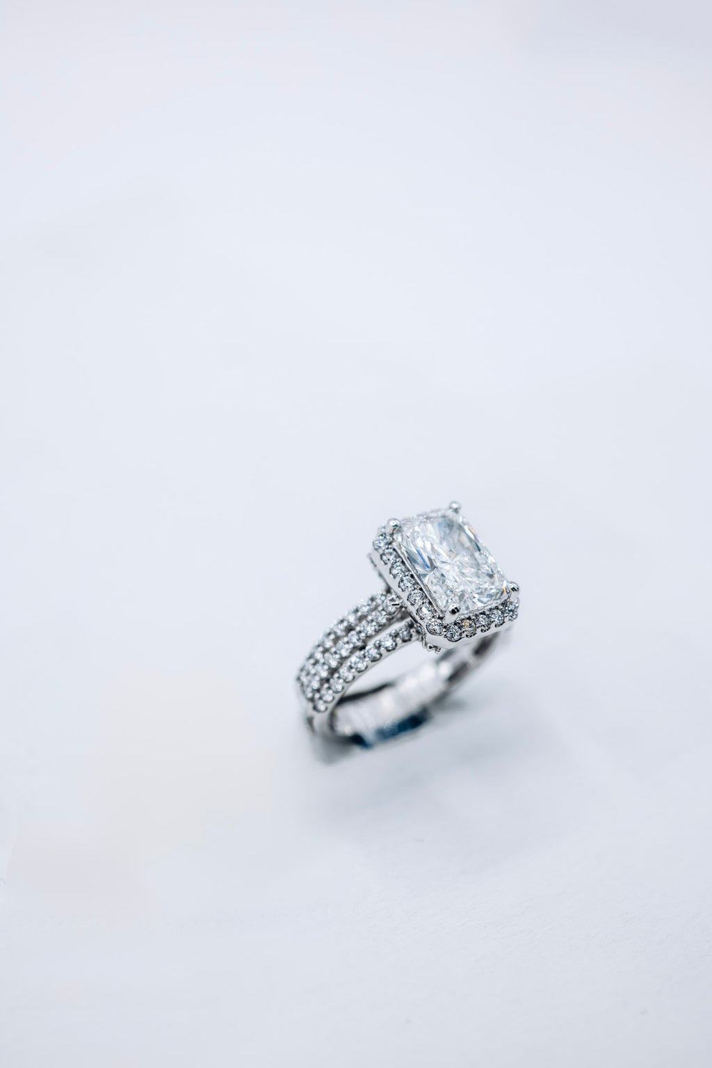 14K 3.346CTW Center Radiant Cut Lab Diamond Ladies Ring