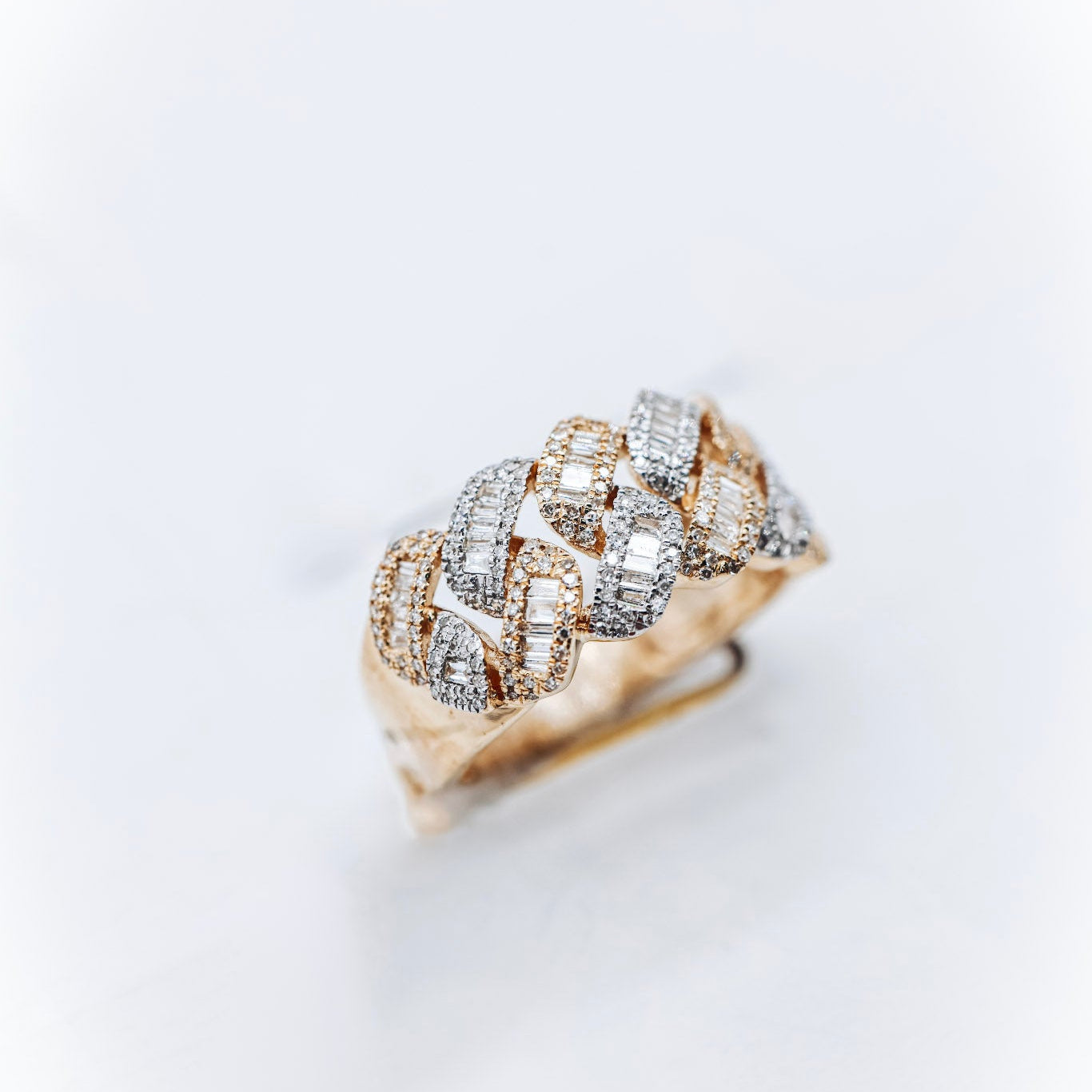 10K 0.78CTW Men Diamond Ring